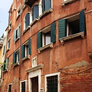 https://sweet-home-venice.hotelinveneto.com