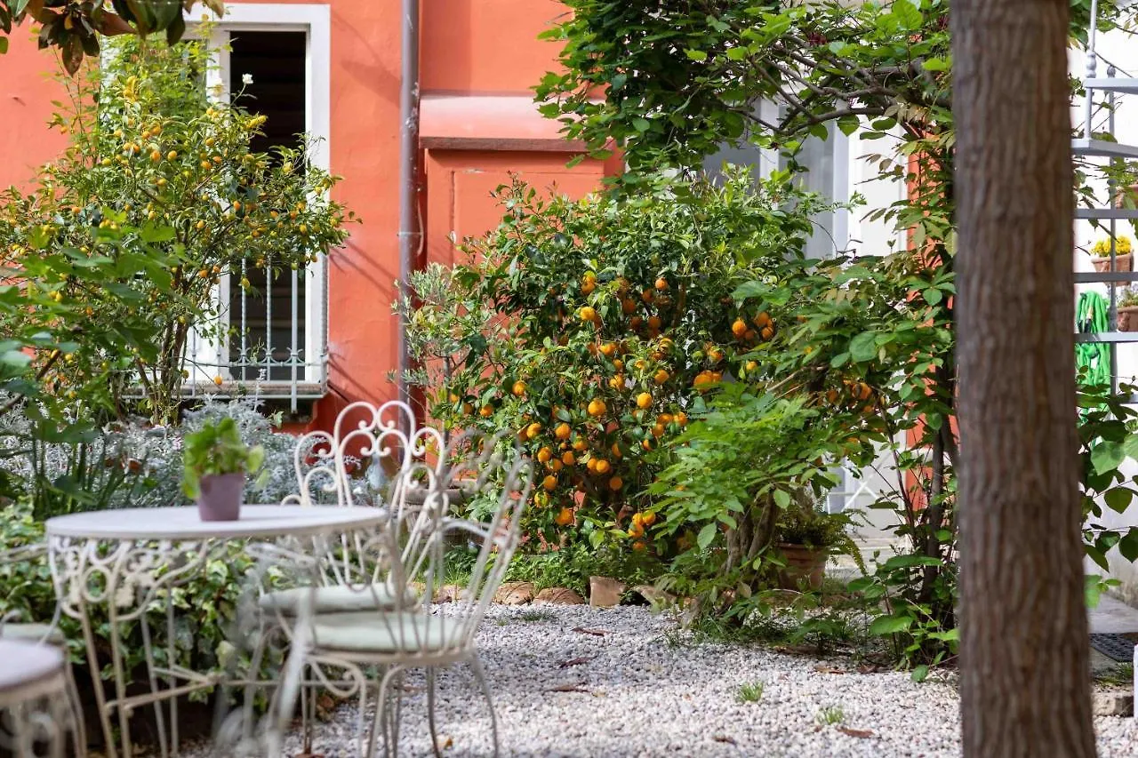 Secret Garden Firenze B&B Itália