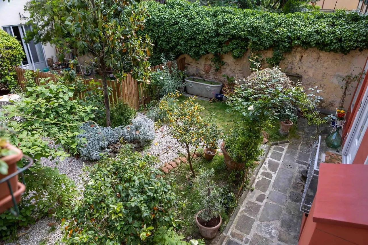 Alojamento de Acomodação e Pequeno-almoço Secret Garden Firenze B&B
