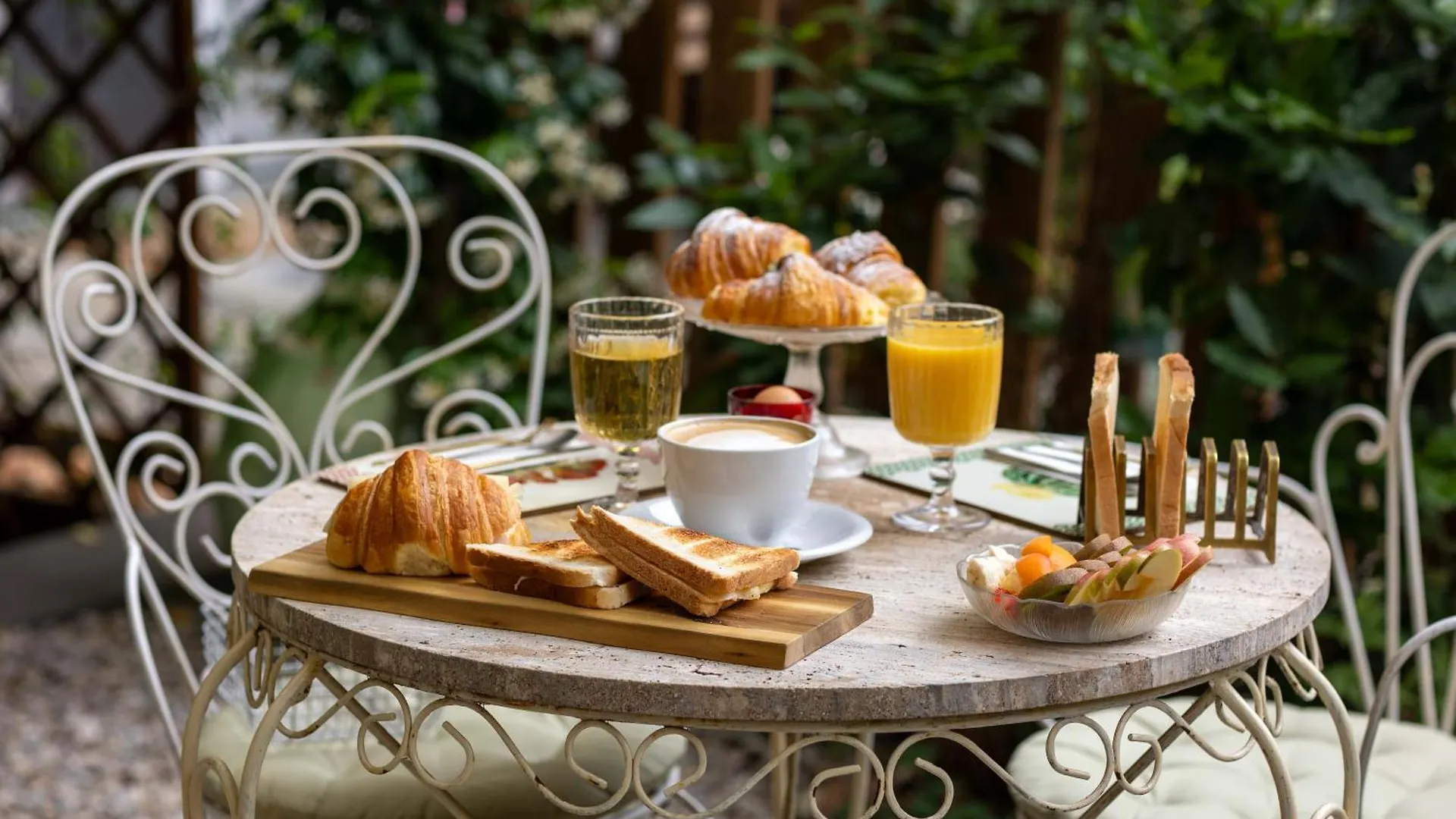 Alojamento de Acomodação e Pequeno-almoço Secret Garden Firenze B&B
