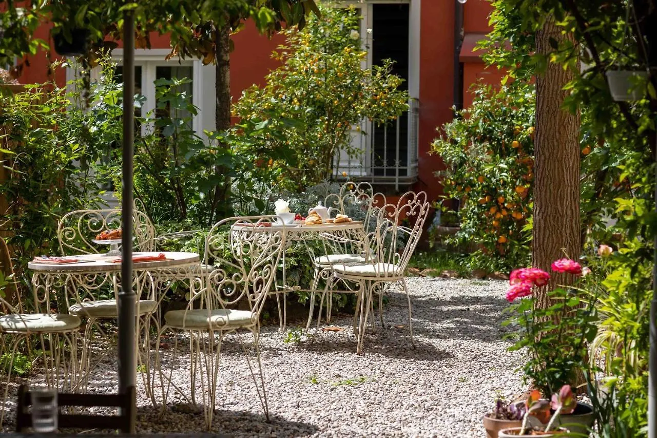 Bed & Breakfast Secret Garden Firenze B&B